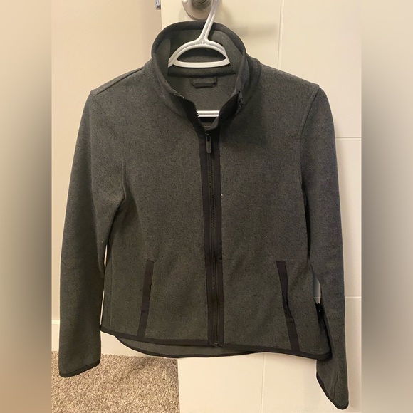 Lululemon Fleece zip up | Color: Gray | Size: 6 | - Picture 1 of 2
